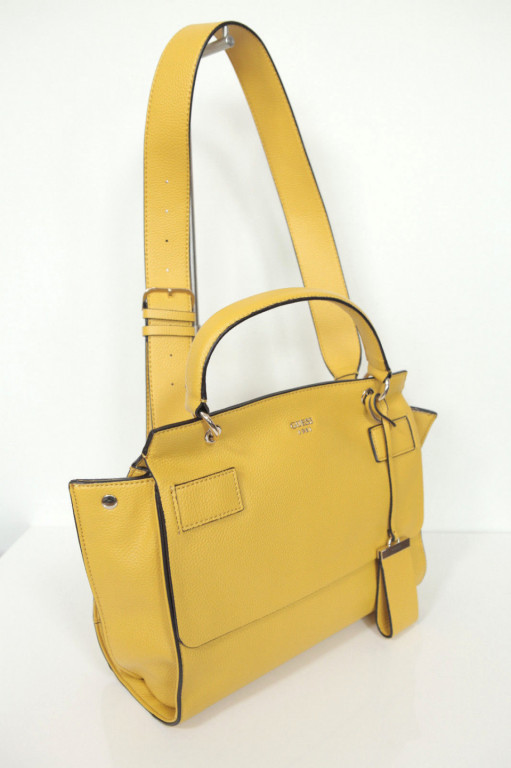 GUESS kabelka žlutá SHAILENE VG678119 č.4