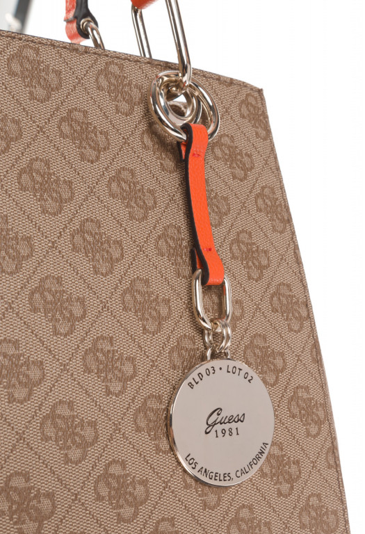 GUESS dámská hnědá kabelka s motivem č.5
