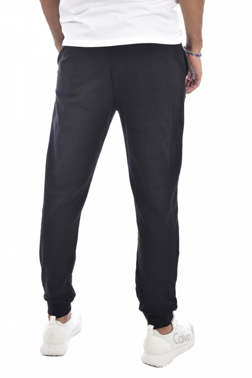 GUESS pánské černé tepláky č.4