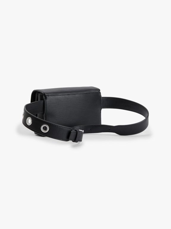 Calvin Klein dámská černá ledvinka BELTBAG EYELETS č.2