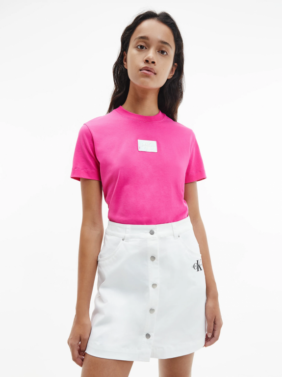 Calvin Klein Jeans dámské růžové tričko SHINE BADGE TEE č.1