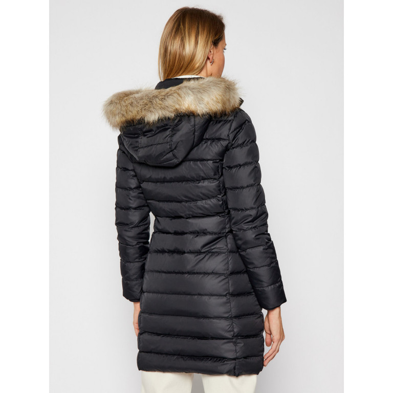 Tommy Jeans dámský černý kabát TJW ESSENTIAL HOODED DOWN COAT č.4