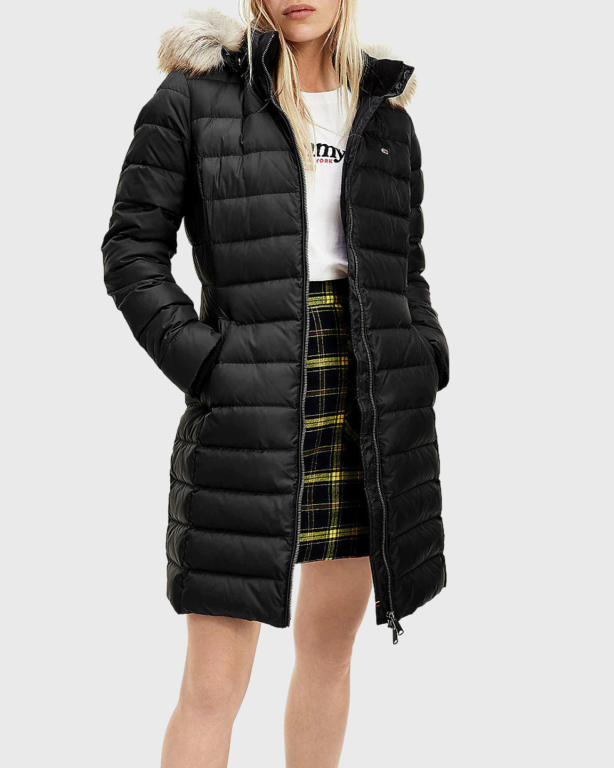 Tommy Jeans dámský černý kabát TJW ESSENTIAL HOODED DOWN COAT č.2